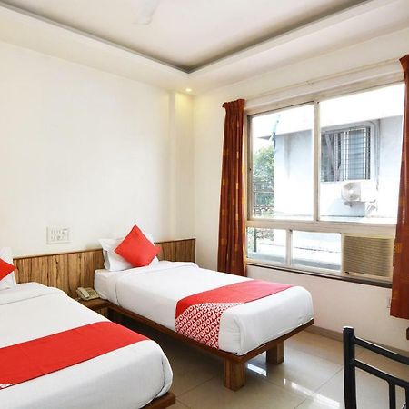 Oyo 24197 Saptaruchi Otel Pimpri-Chinchwad Dış mekan fotoğraf