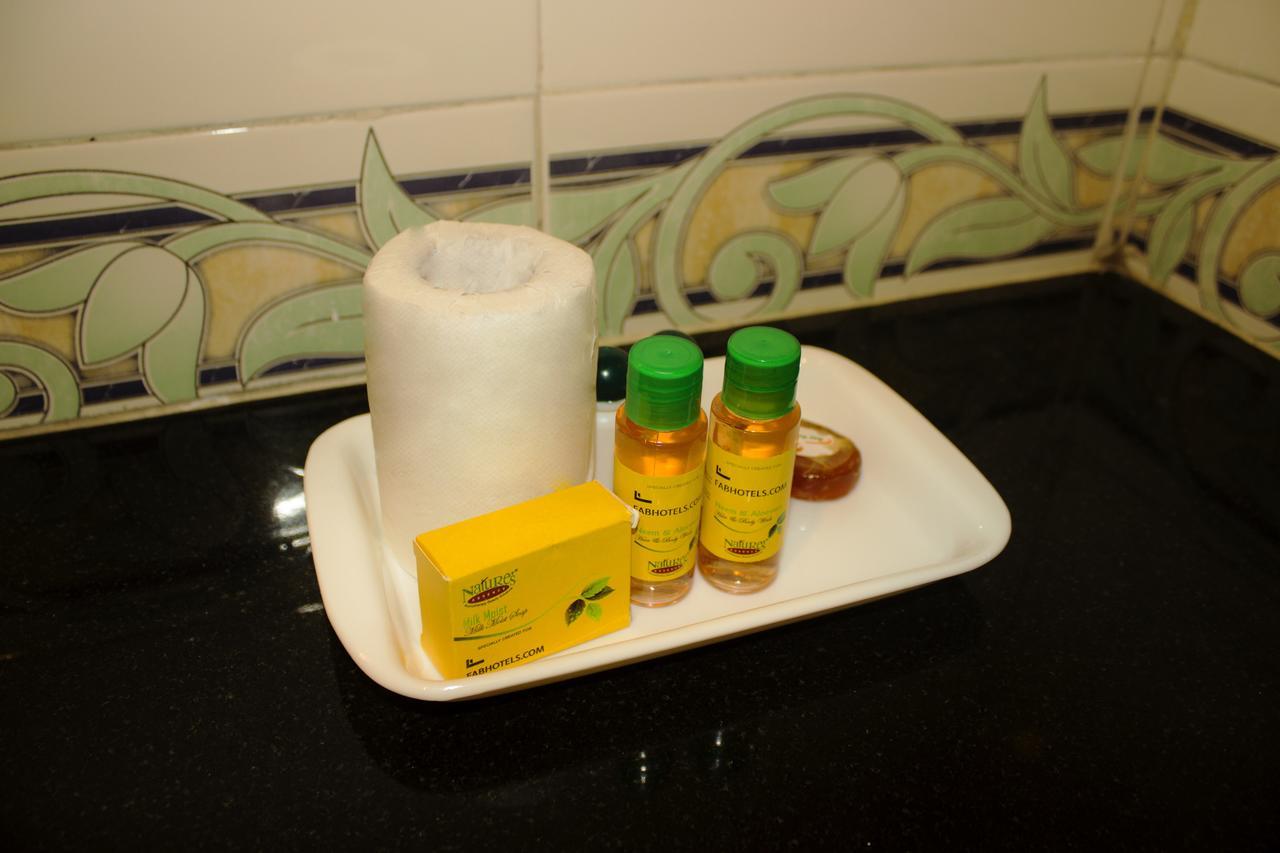 Oyo 24197 Saptaruchi Otel Pimpri-Chinchwad Dış mekan fotoğraf