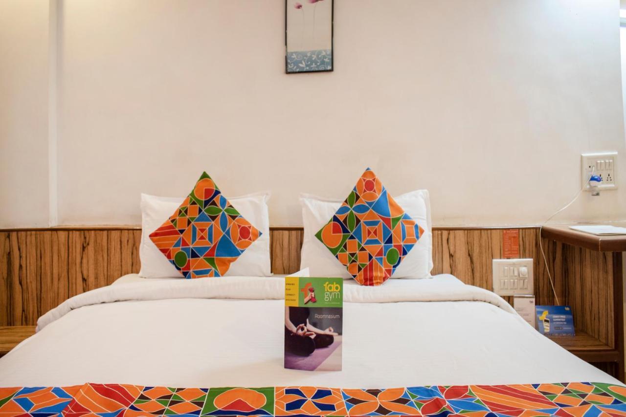 Oyo 24197 Saptaruchi Otel Pimpri-Chinchwad Dış mekan fotoğraf