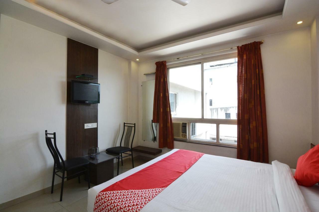 Oyo 24197 Saptaruchi Otel Pimpri-Chinchwad Dış mekan fotoğraf
