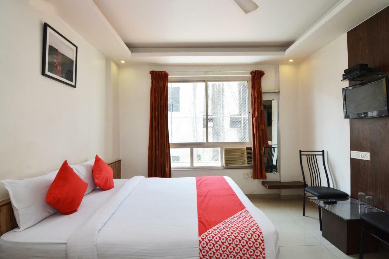 Oyo 24197 Saptaruchi Otel Pimpri-Chinchwad Dış mekan fotoğraf