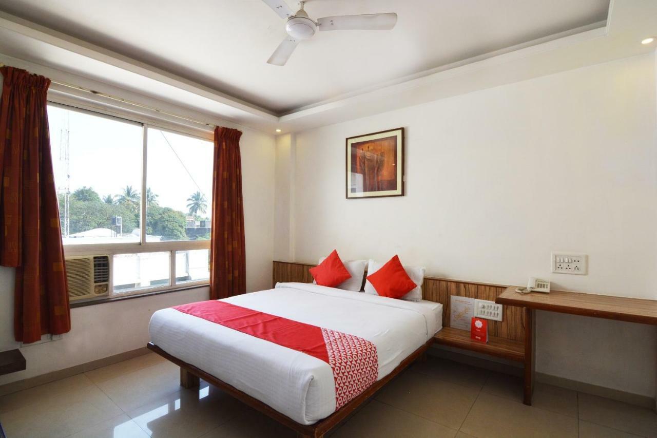 Oyo 24197 Saptaruchi Otel Pimpri-Chinchwad Dış mekan fotoğraf